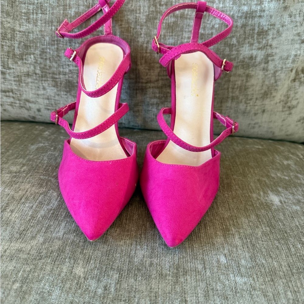 Elegant Fuchsia Strappy Heels.